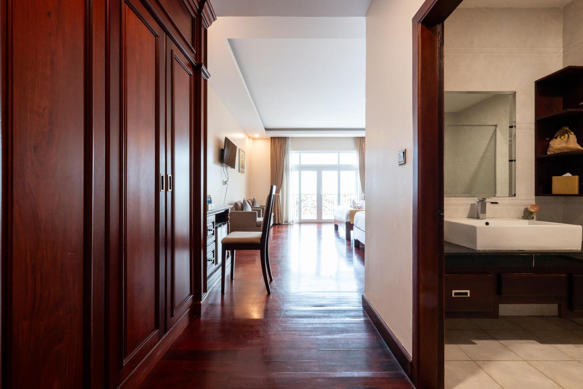 Lbn Asian Hotel Kampong Cham Zewnętrze zdjęcie